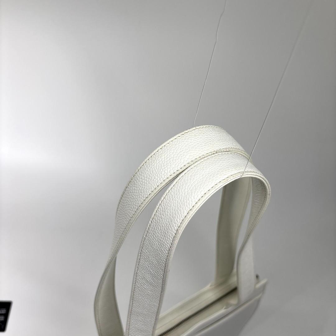 Chanel Super Caviar Leather Tote White — view 6