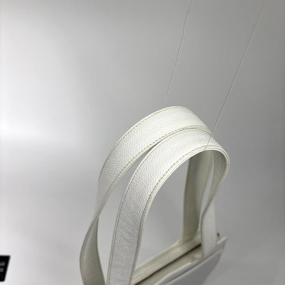 Chanel Super Caviar Leather Tote White — view 6