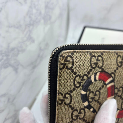 Gucci Wallet Snake GG Supreme — view 5