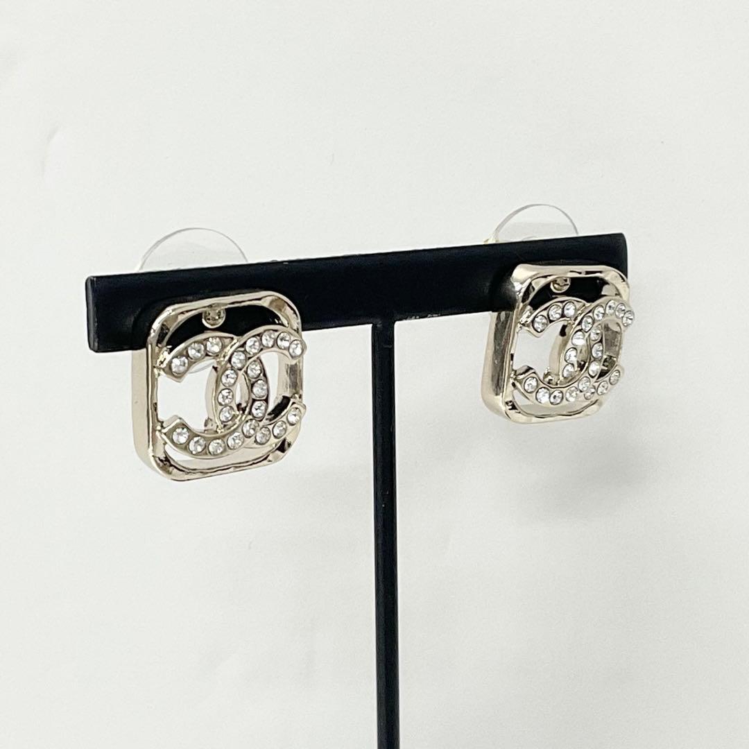 Chanel Earrings CC Logo Rhinestone Square Gold — view 7