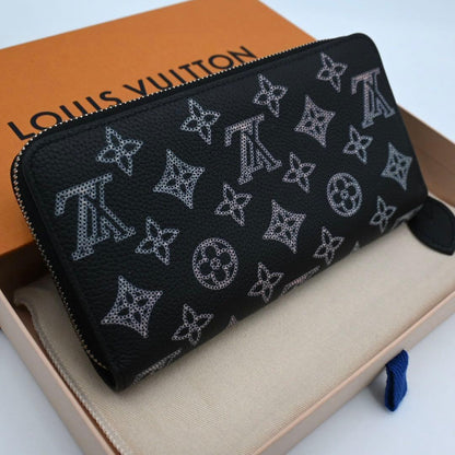 Louis Vuitton Mahina Zippy Wallet Flight Mode Black — view 2