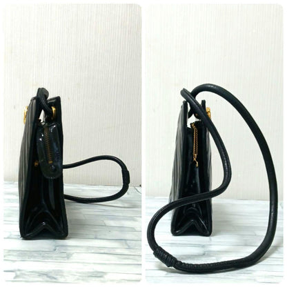 Chanel Stitch Shoulder Bag Enamel CC Logo Black — view 4