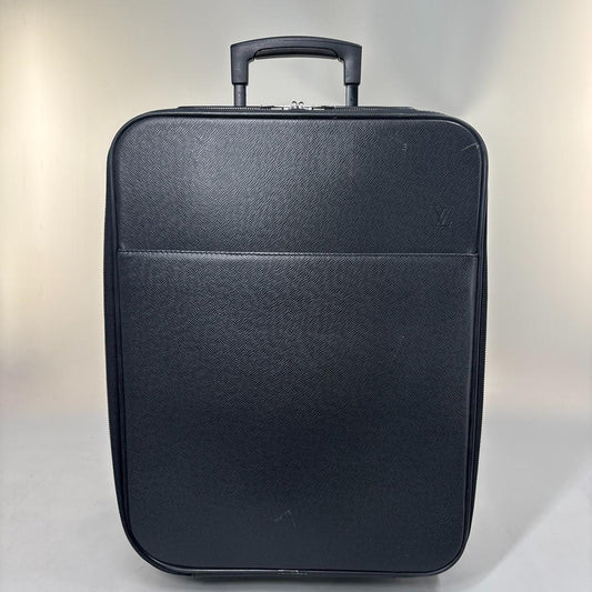 - Louis Vuitton - Taiga Pegase 45 Black Suitcase Carry-on