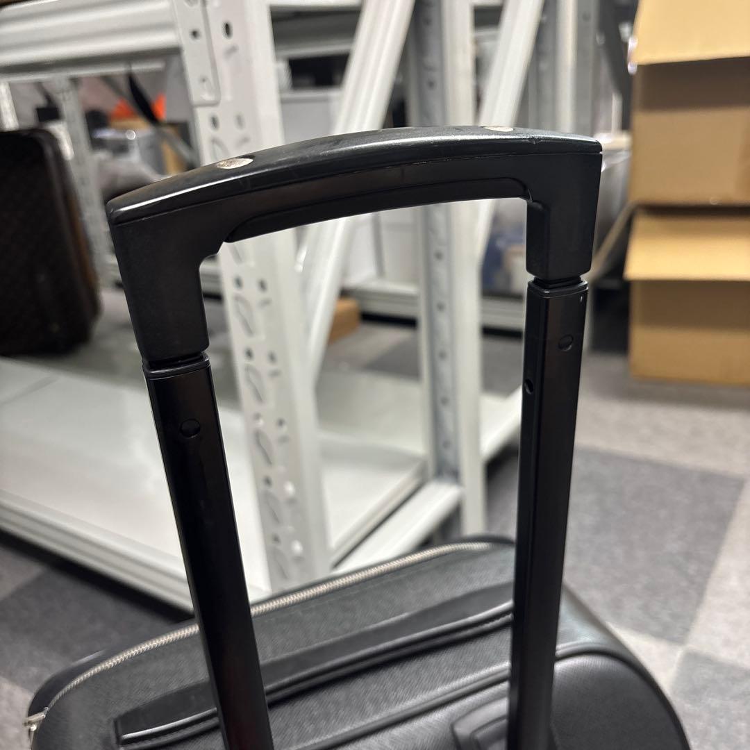 - Louis Vuitton - Taiga Pegase 45 Black Suitcase Carry-on