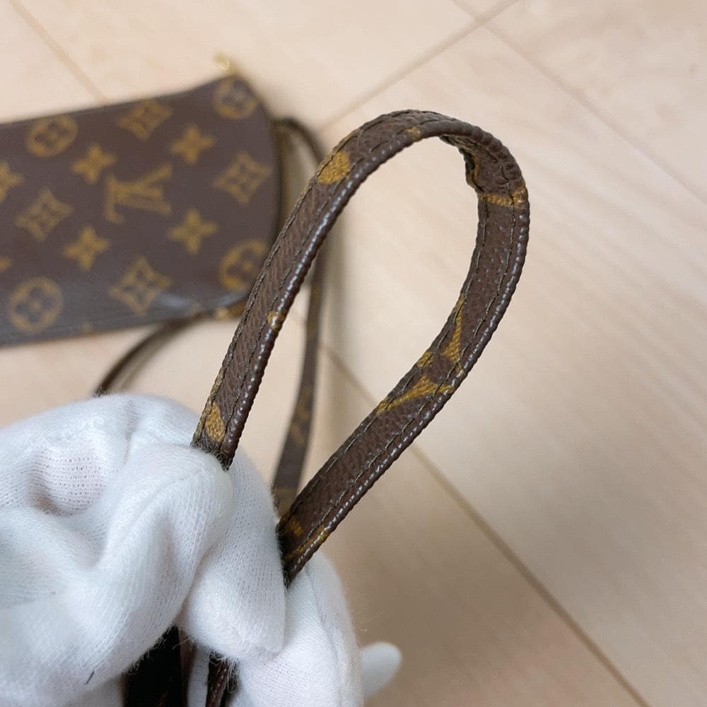 Louis Vuitton Monogram Pochette Cles — view 6