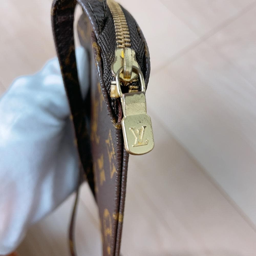 Louis Vuitton Monogram Pochette Cles — view 7