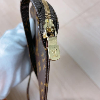 Louis Vuitton Monogram Pochette Cles — view 7