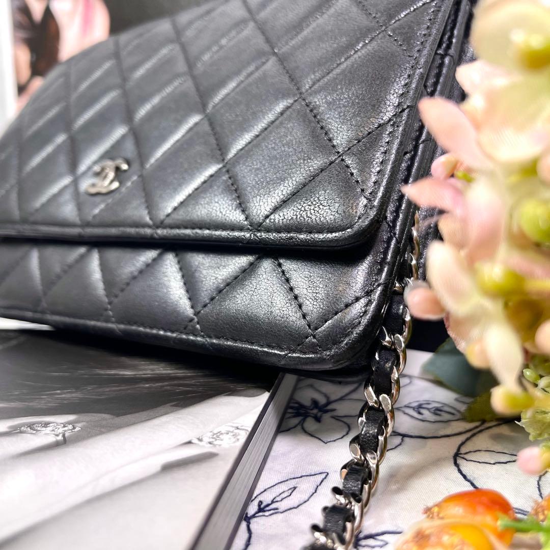 Chanel Chain Wallet Black Quilted Shoulder Bag — view 5