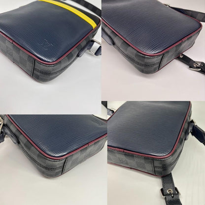 Louis Vuitton Epi Graphite Danube Slim Shoulder — view 9