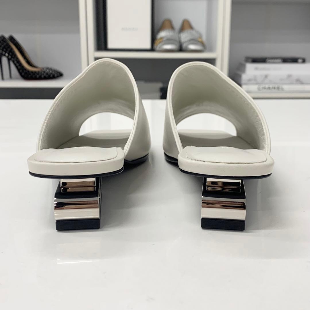 Hermes Idol Leather Chaine D'ancre Sandals White — view 5