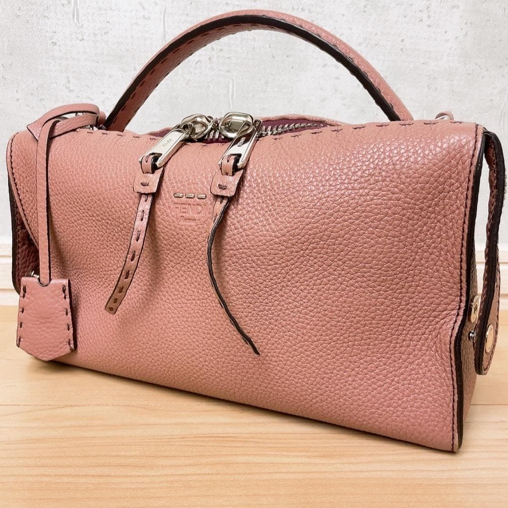 Fendi Selleria Ray Handbag Pink