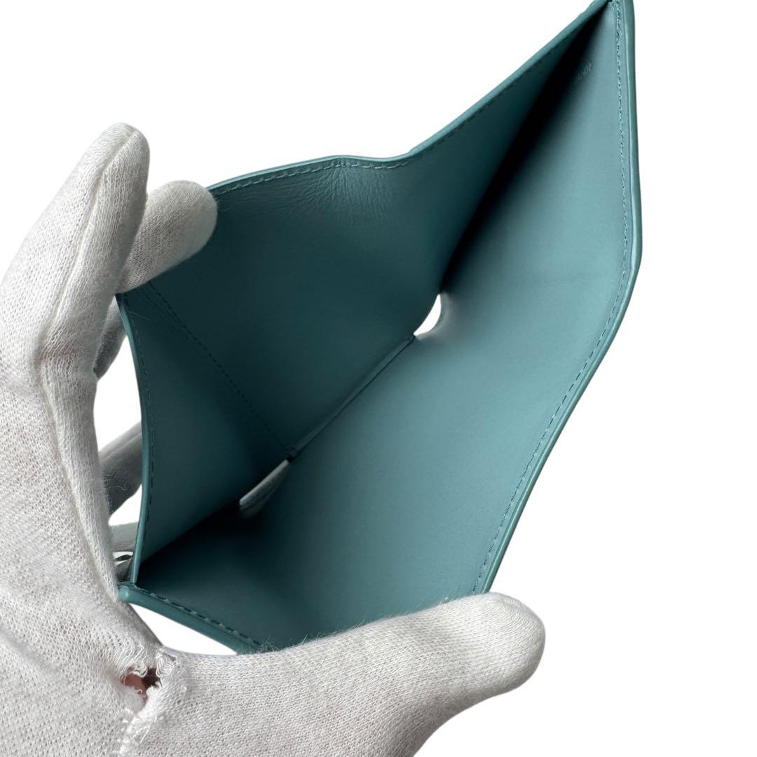 Loewe Pebble Vertical Wallet — view 8