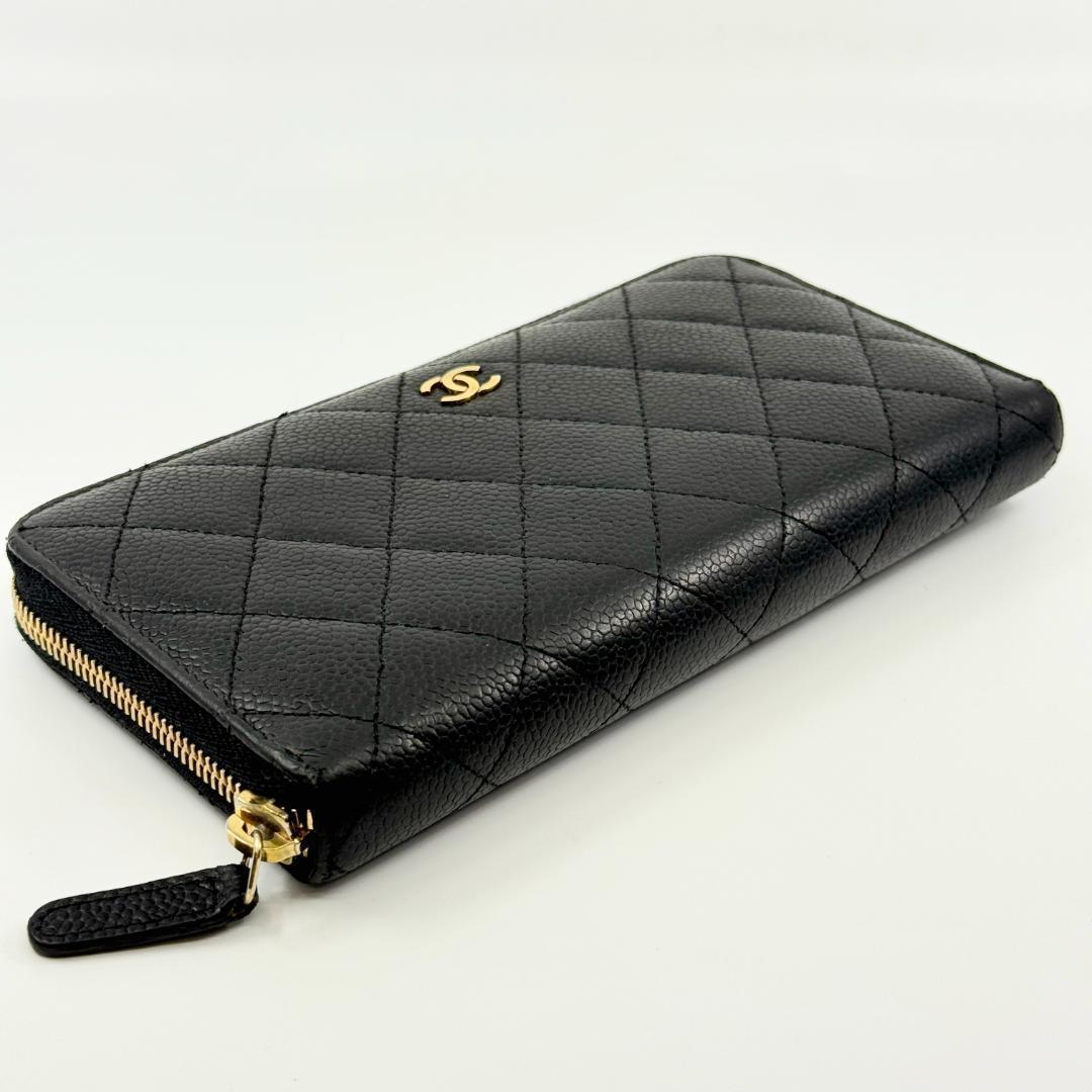 Chanel Quilted Wallet Caviar Leather — view 9