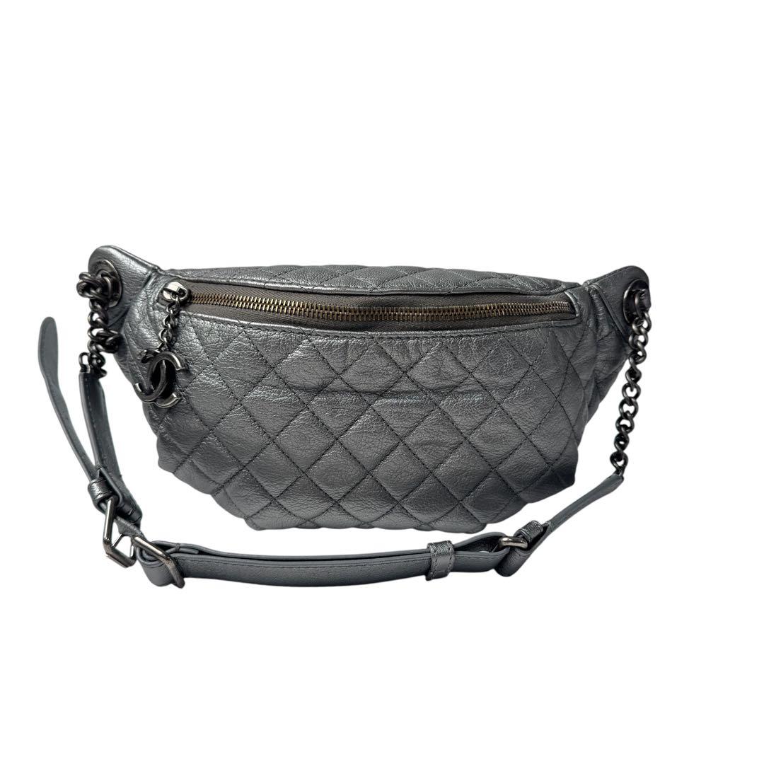 Chanel Waist Bag Silver Leather No 19