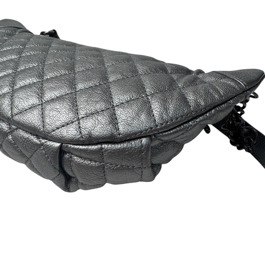 Chanel Waist Bag Silver Leather No 19