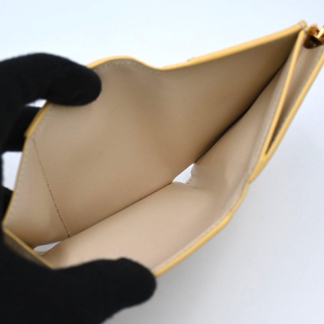 Louis Vuitton Taurillon Capucines XS Yellow Trifold Wallet Limited Compact — view 4