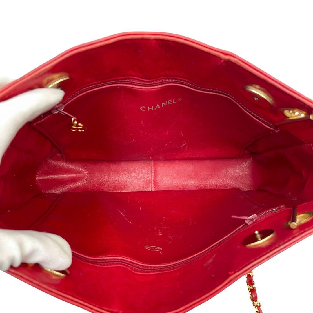 Chanel Quilted Lambskin Chain Shoulder Tote Red