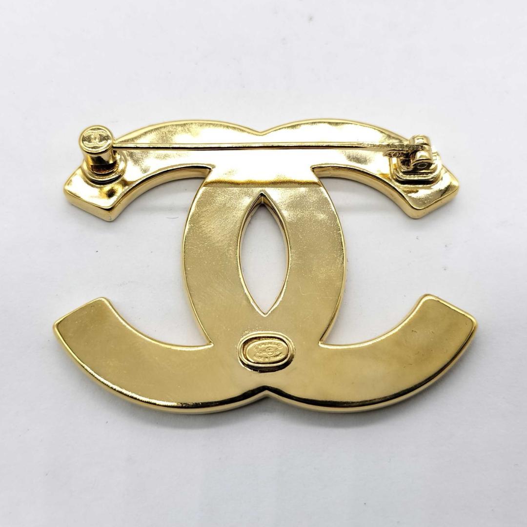 Chanel CC Logo Brooch Gold Pink Clover Pin