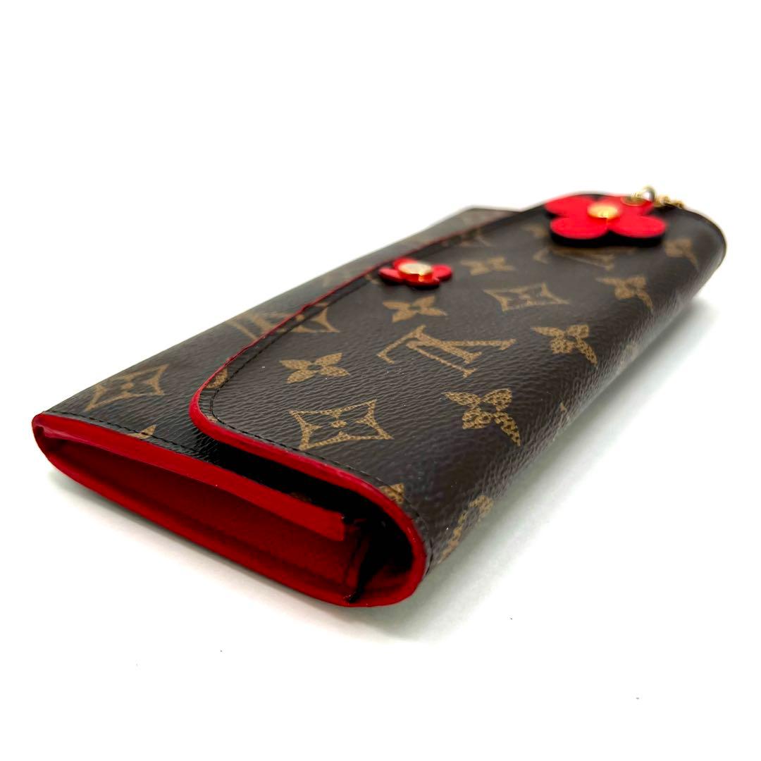 Louis Vuitton Portefeuille Emily Rouge Flower Charm Monogram — view 3