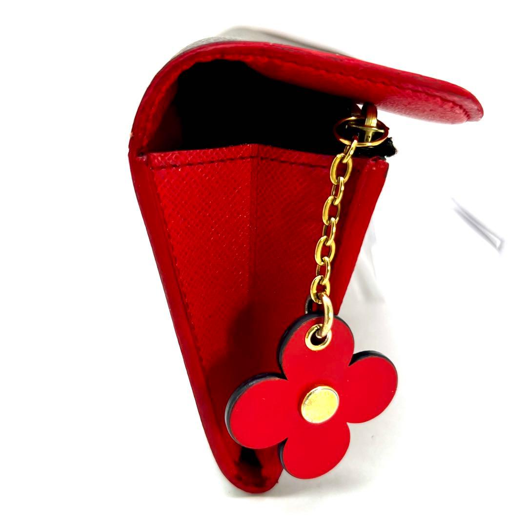 Louis Vuitton Portefeuille Emily Rouge Flower Charm Monogram — view 7