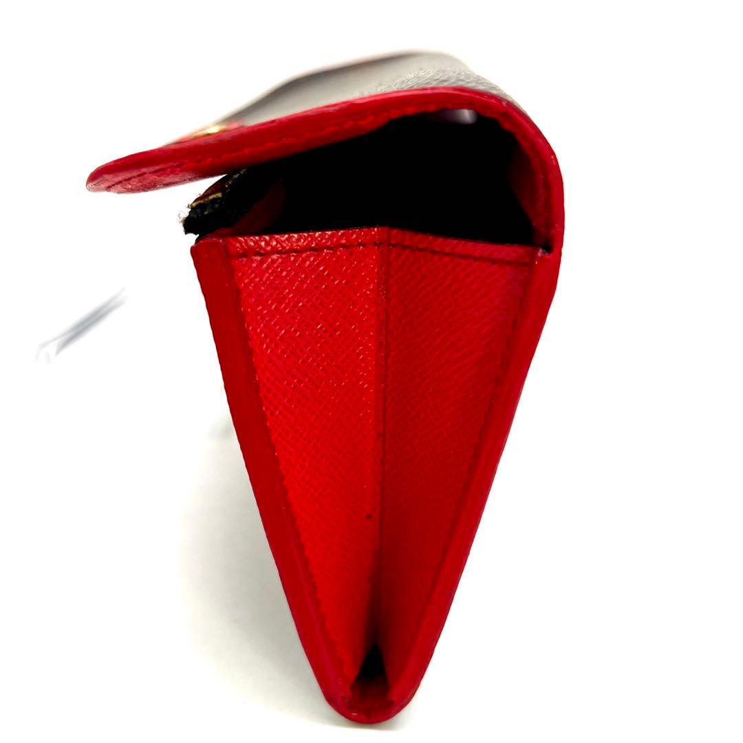 Louis Vuitton Portefeuille Emily Rouge Flower Charm Monogram — view 8