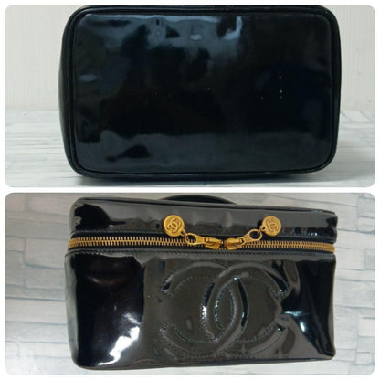 Chanel Vanity Pouch Enamel with Mirror Black CC Logo — view 5
