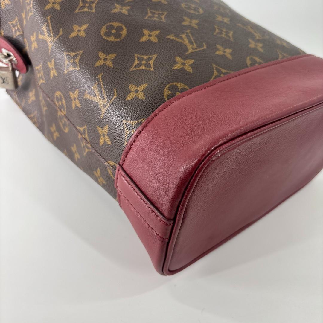 Louis Vuitton Monogram Idor GM Shoulder Bag — view 7