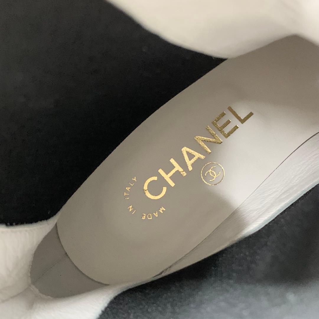 Chanel CC Logo Leather Patent Side Gore Short Boots White — view 8
