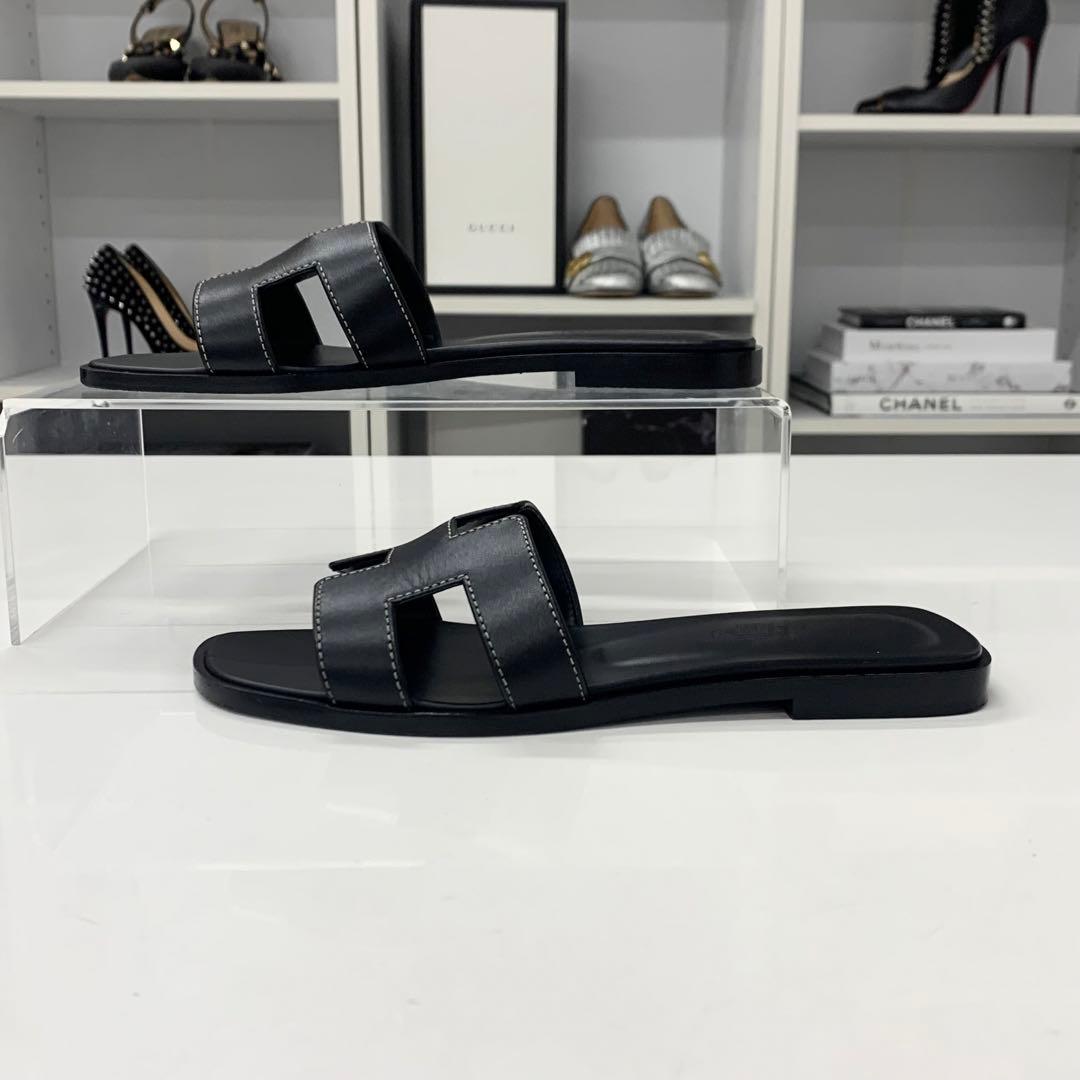 Hermes Oran Leather Sandals Black — view 3