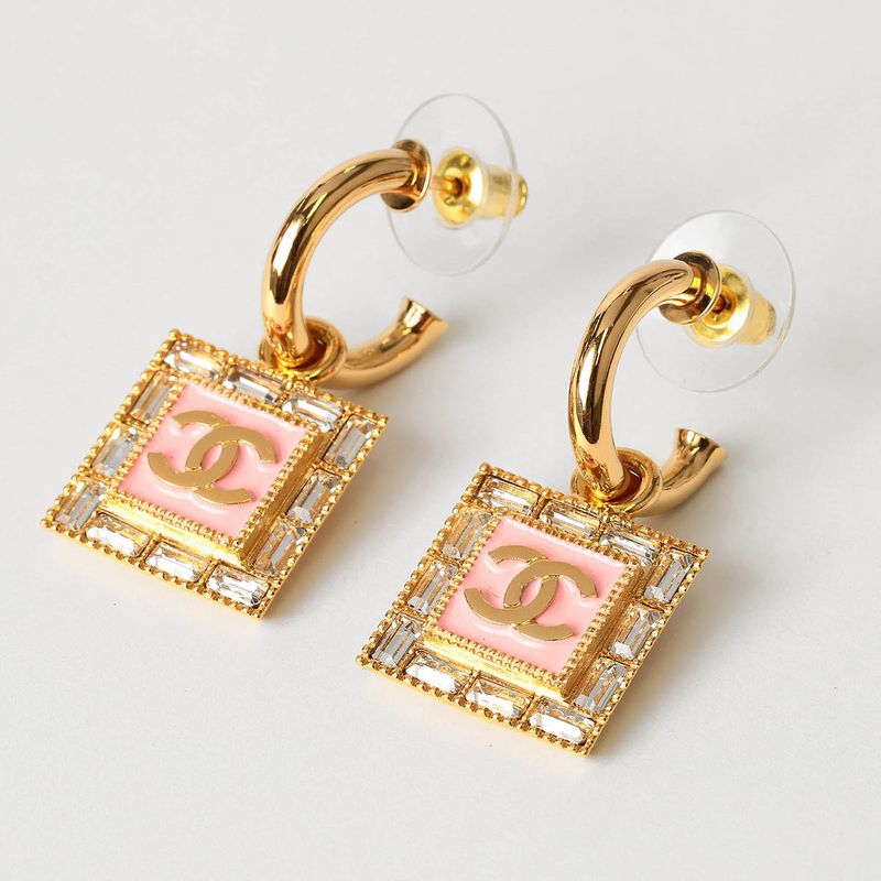 Chanel Earrings Stud Earrings Gold/pink