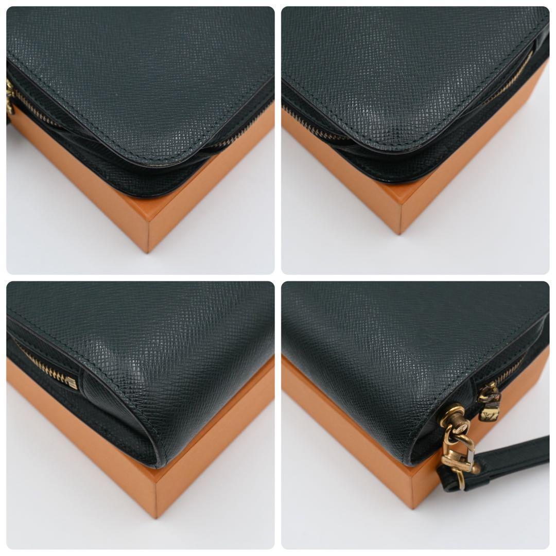 Louis Vuitton Taiga Baikal Second Epi Seare Clutch — view 6