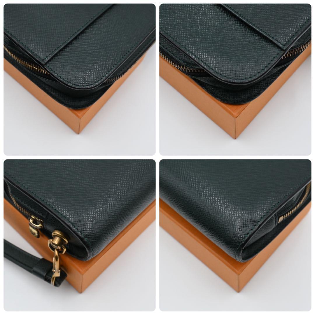 Louis Vuitton Taiga Baikal Second Epi Seare Clutch — view 7