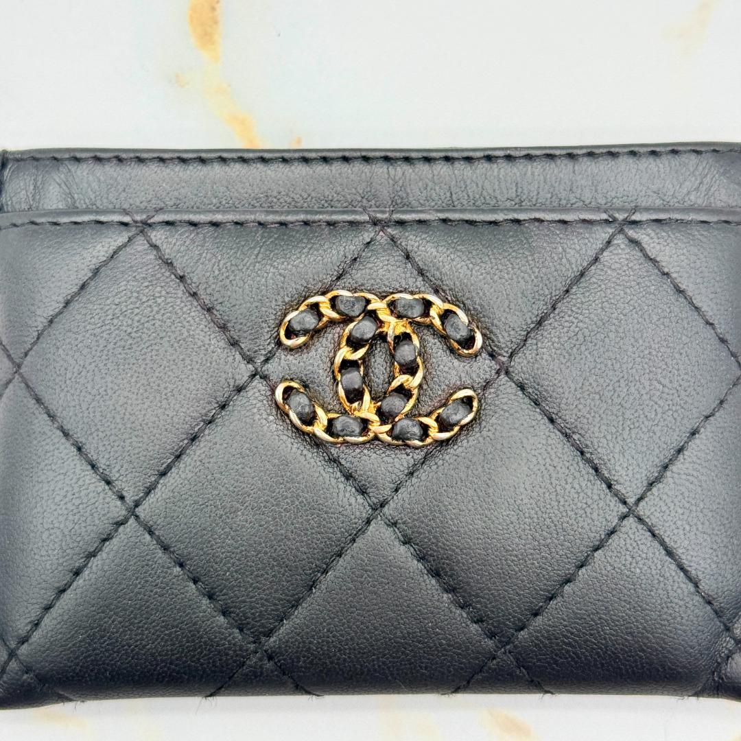 Chanel 19 Lambskin Card Case — view 7