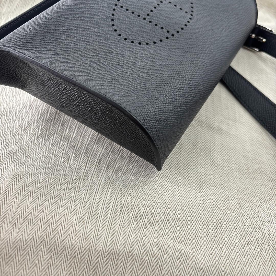 Hermes Vide Poche Togo Black Shoulder Bag — view 6