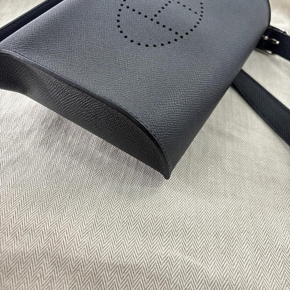 Hermes Vide Poche Togo Black Shoulder Bag — view 6