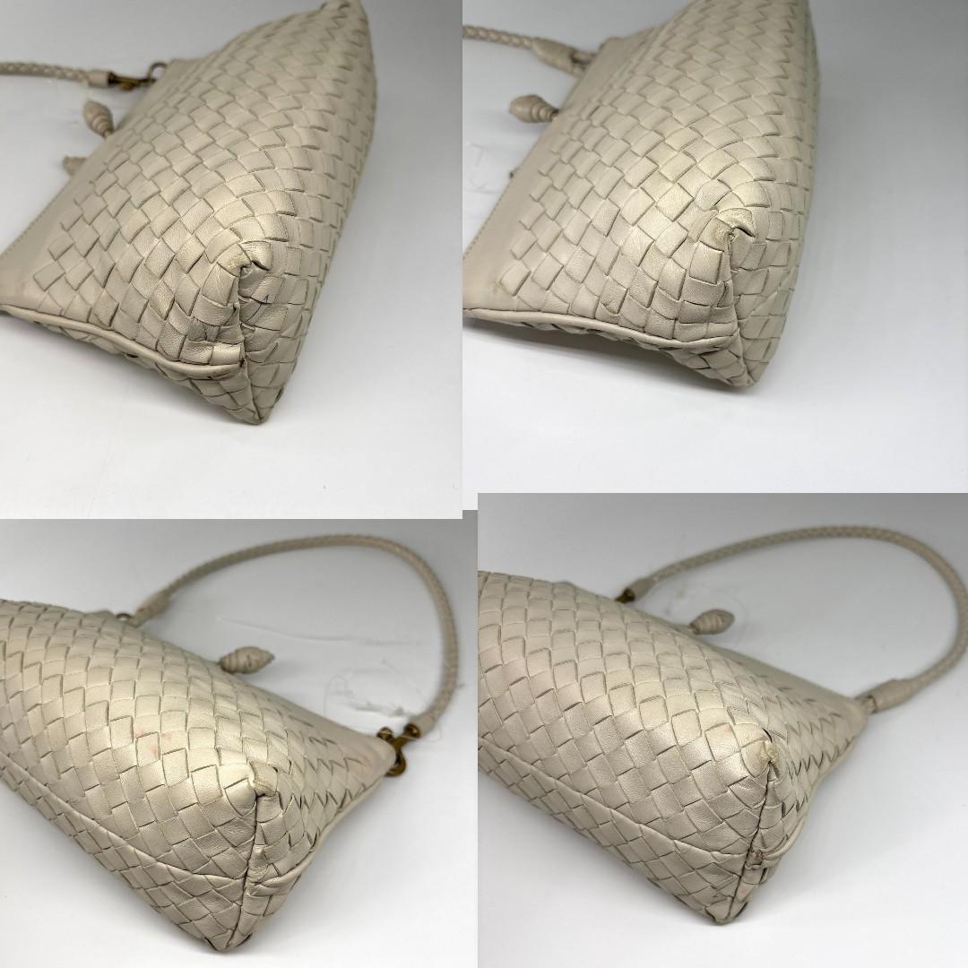 Bottega Veneta Super Intrecciato Shoulder Bag — view 7