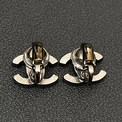 Chanel 06P CC Logo Earrings Rhinestone Silver Icon — view 4