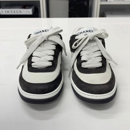 Chanel CC Logo Suede Sneakers Gray — view 4