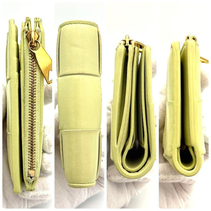 Bottega Veneta Folded Wallet Maxi Intrecciato Light Green — view 3