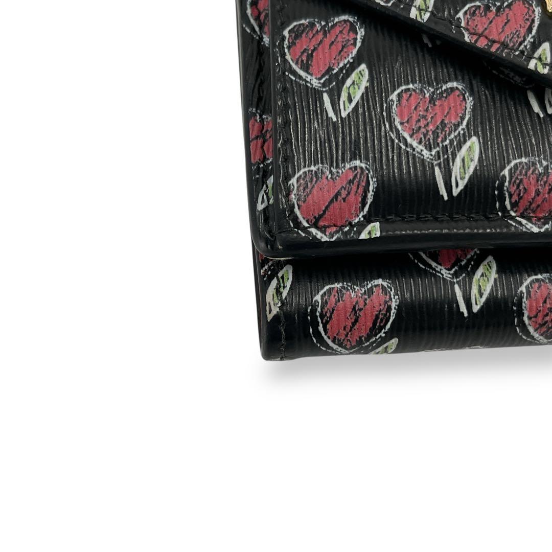 Prada Trifold Wallet Vittelomove Gold Logo Heart Saffiano Black