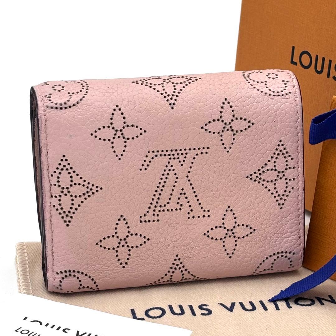 Louis Vuitton Mahina Portefeuille Iris XS Trifold Wallet Mini — view 2