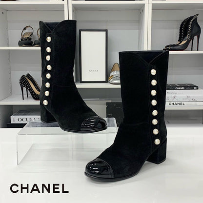 Chanel Suede Patent CC Logo Pearl Middle Boots Black