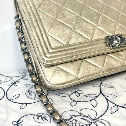 Chanel Chain Wallet Quilted — view 3