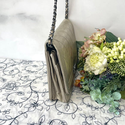 Chanel Chain Wallet Quilted — view 6