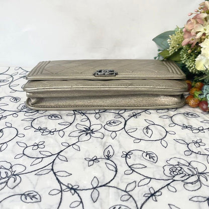 Chanel Chain Wallet Quilted — view 7