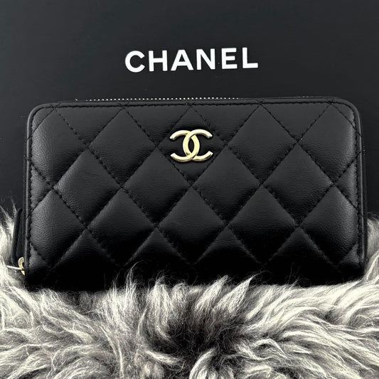 Chanel Wallet Quilted Egyptian Round