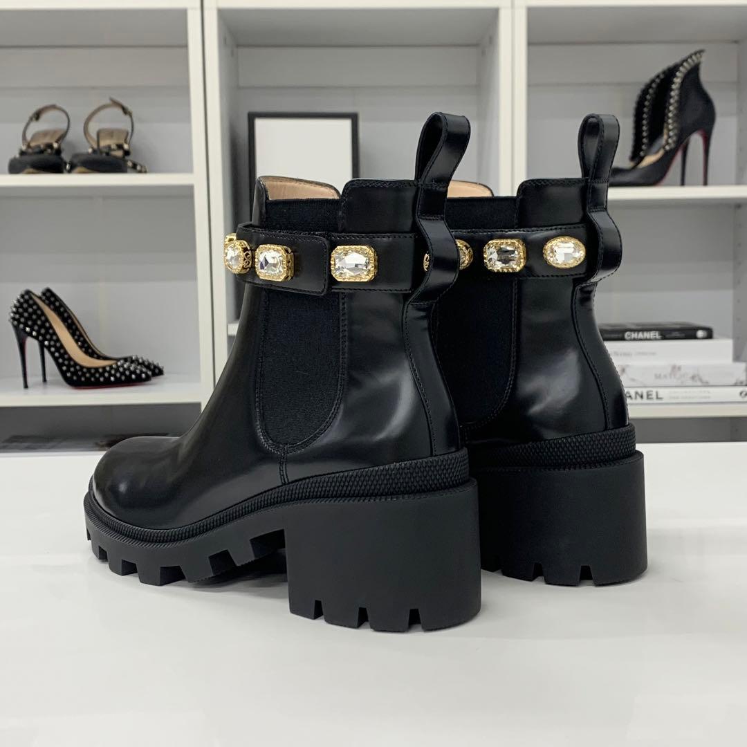 Gucci Double Leather Bijoux Belt Side Gore Short Boots — view 5
