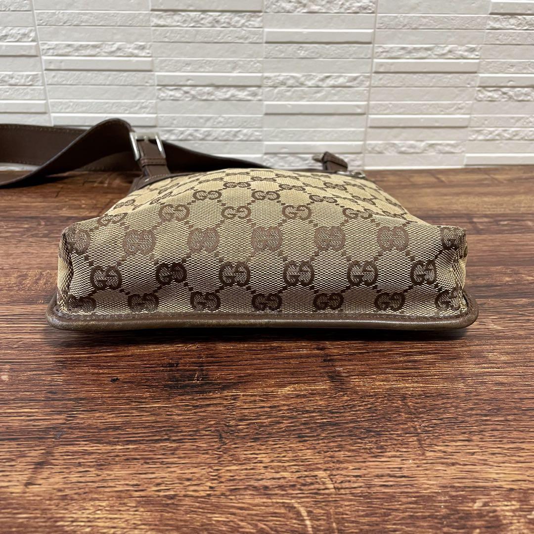 Gucci GG Canvas Leather Shoulder Bag Messenger Brown — view 5