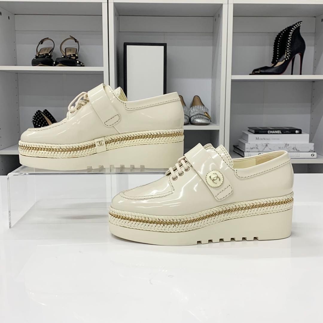 Chanel CC Logo Patent Lace Up Chain Loafers Ivory — view 2