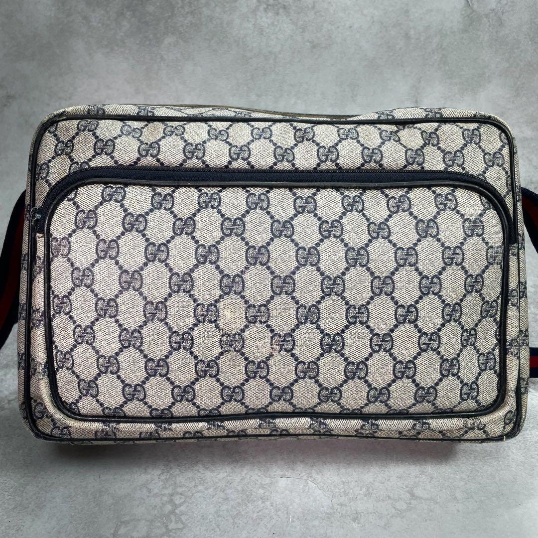 Gucci GG Sherry Line Shoulder Bag Navy Leather Logo — view 2